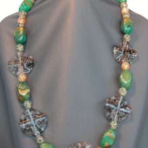 Collar acrílico fantasía